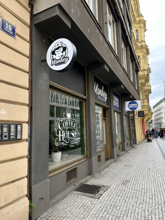Monkey Coffee House, Prague